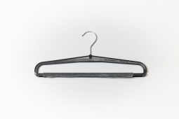 M122/37 schuim  Broekhanger met schuim